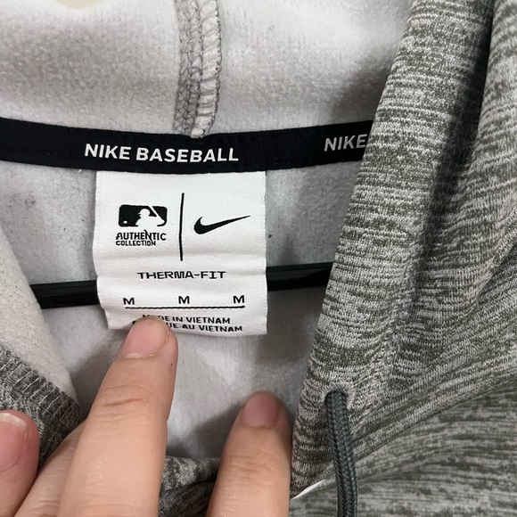 Nike Heather Gray New York Yankees - Picture 2 of 2
